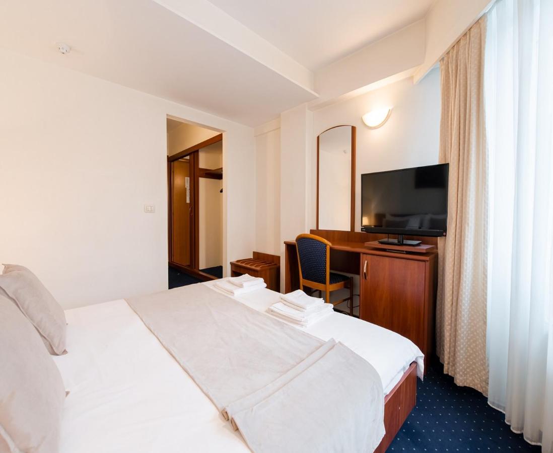 Hotel Excelsior Temeşvar Dış mekan fotoğraf